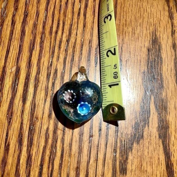 Handmade Blown Glass Pendant - Picture 6 of 6